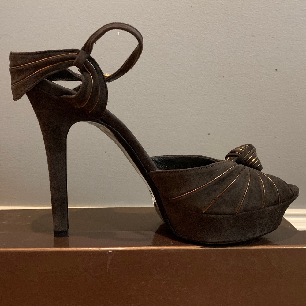 Gucci Suede "Sand Pelle" Platform Pumps, Sz 10B